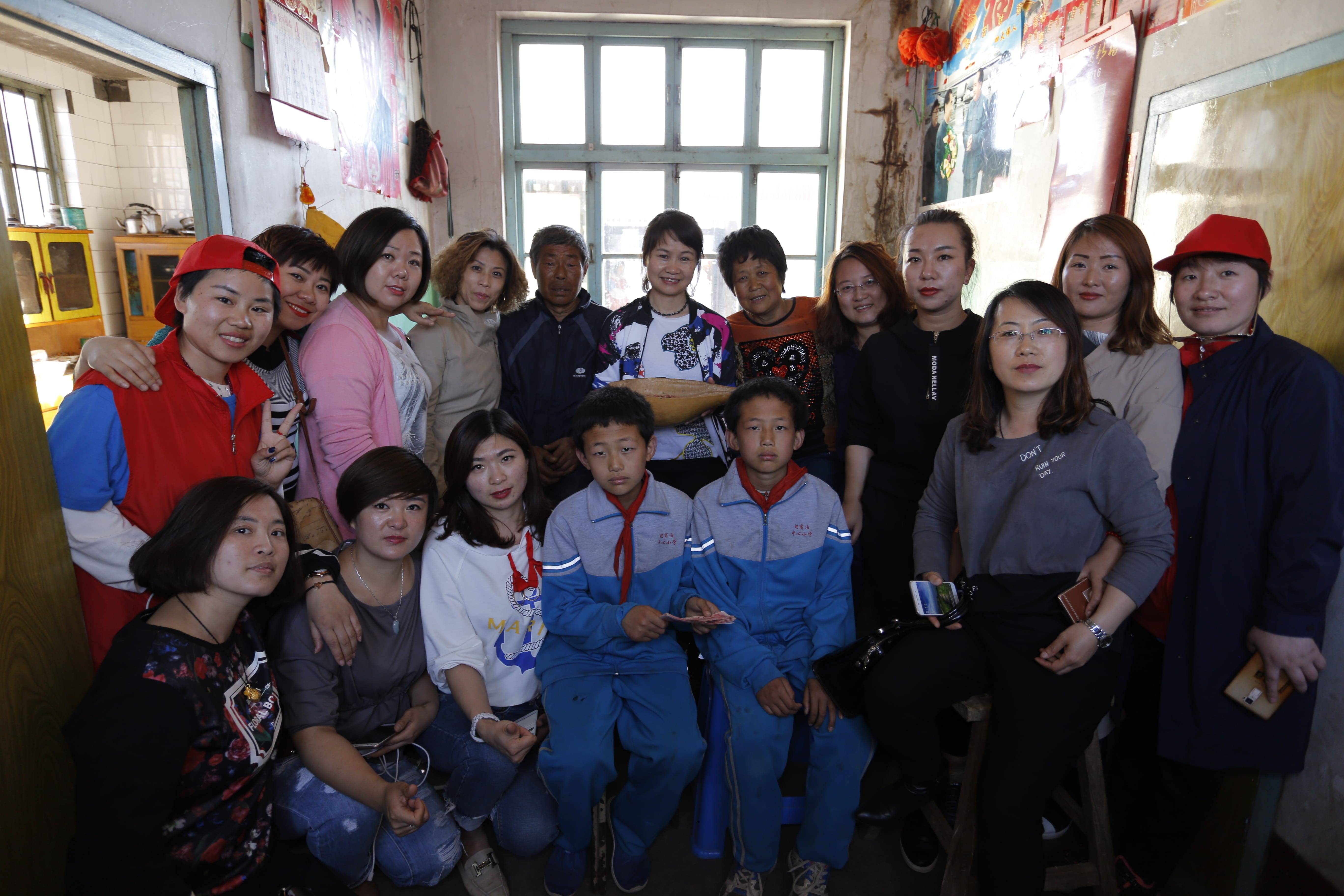 第83所 栖霞市蛇窝泊爱游戏·体育-爱游戏(中国)
马金荣小学