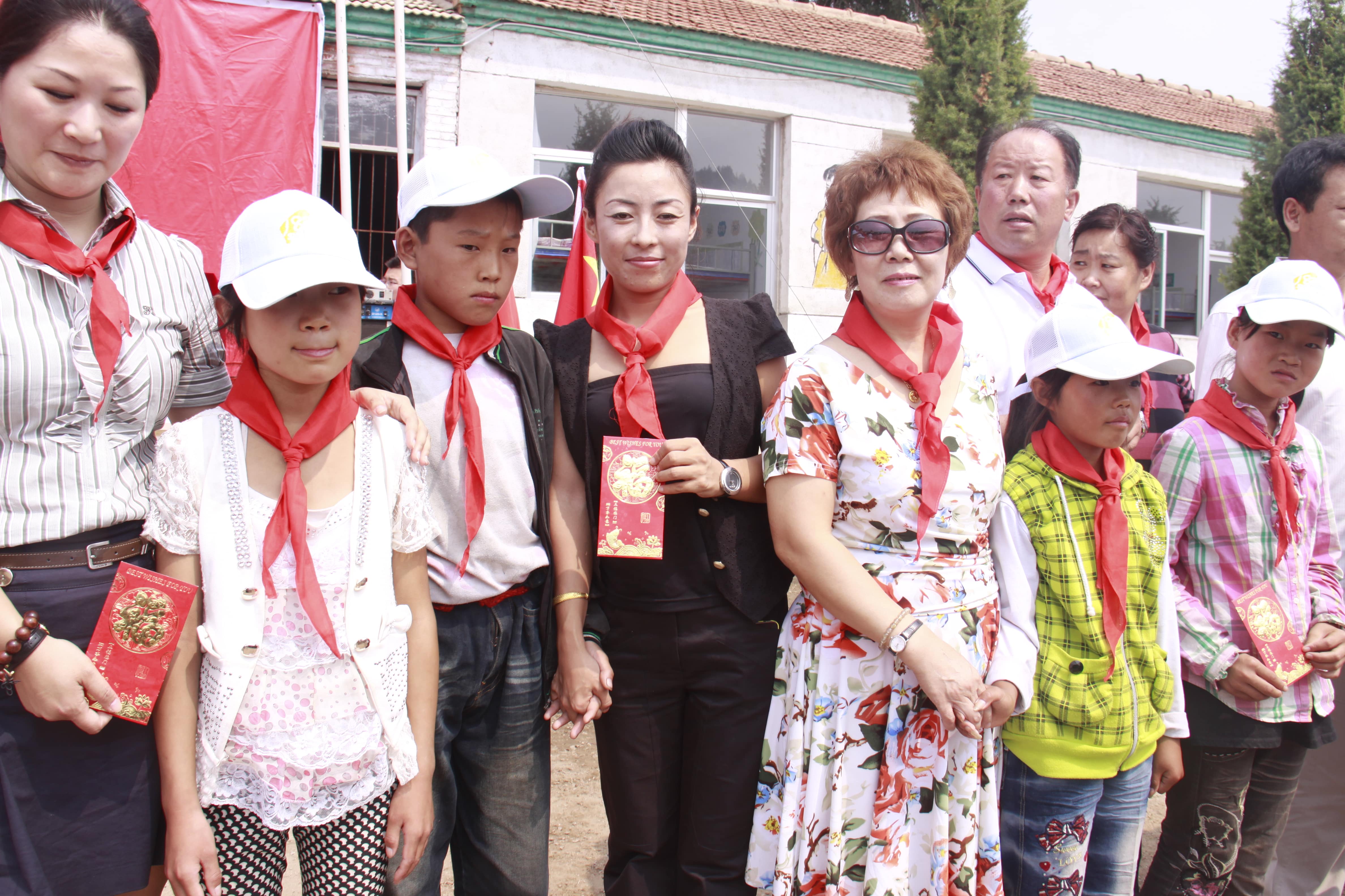 第16所 承德市三岔口爱游戏·体育-爱游戏(中国)
王素平小学