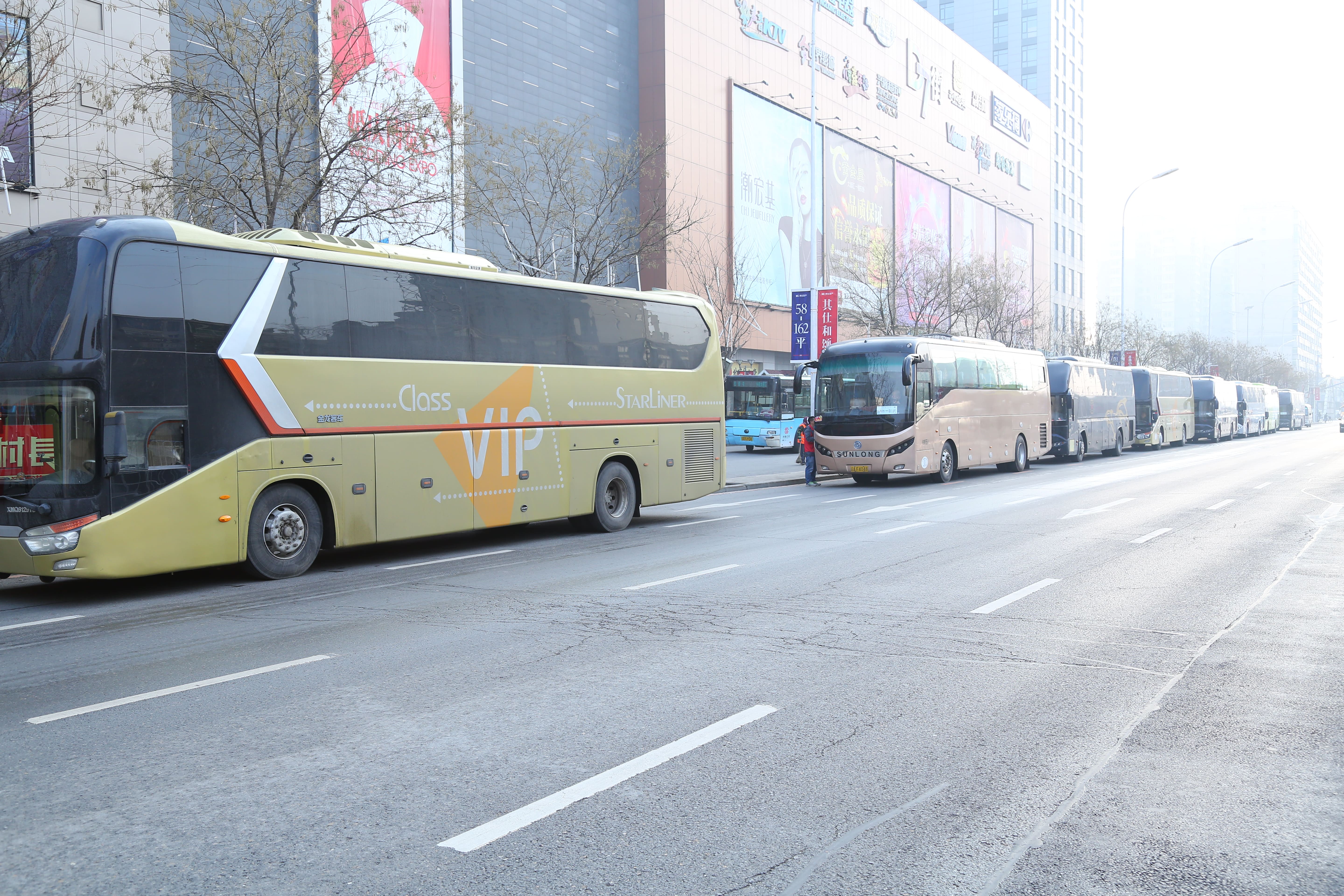 第39所 阜新市彰武县大德爱游戏·体育-爱游戏(中国)
万宝雪学校