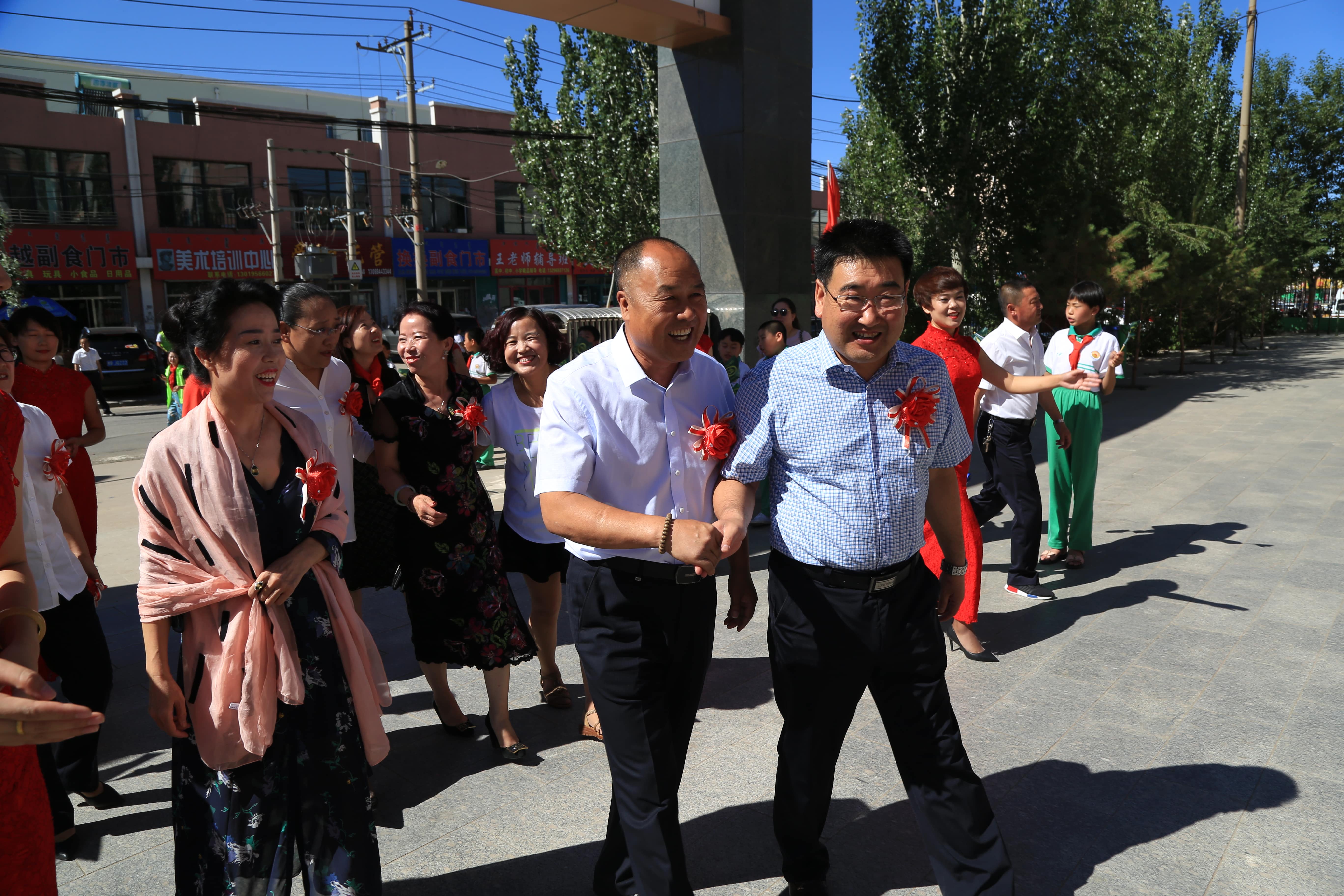 第157所 固阳县团结巷爱游戏·体育-爱游戏(中国)
刘金萍小学