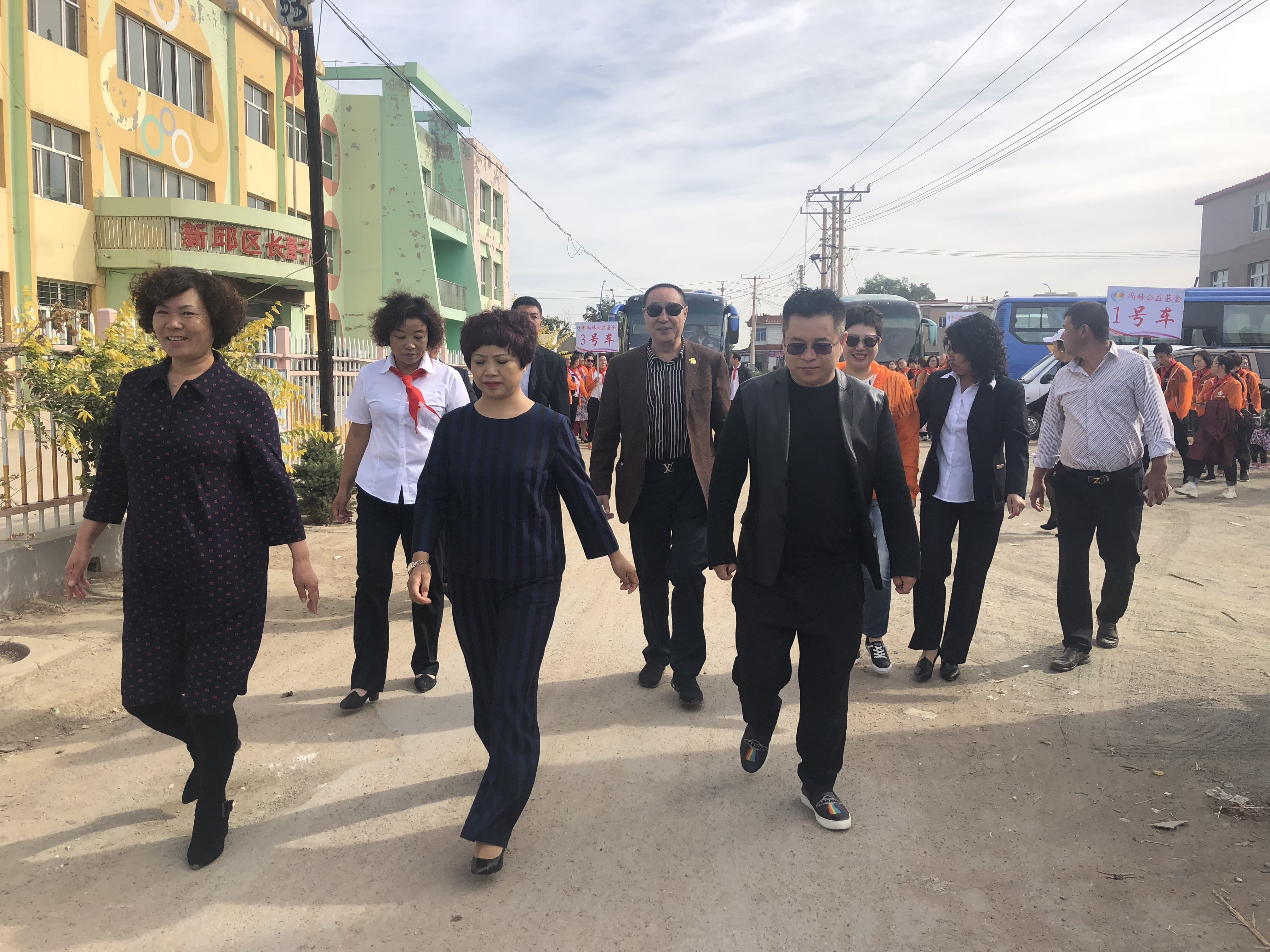 第165所 阜新市新邱区阿金歹爱游戏·体育-爱游戏(中国)
张迪小学